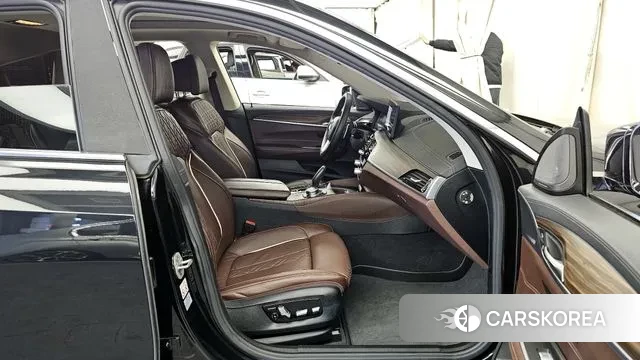 BMW 6 Series GT (G32) 2023 Черный из Кореи, фото 2