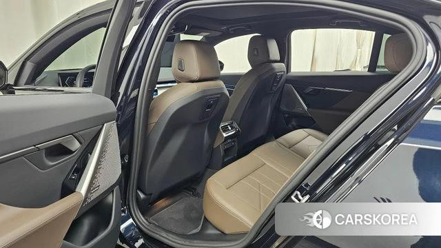 BMW 5 Series (G60) 2026 Черный из Кореи, фото 2