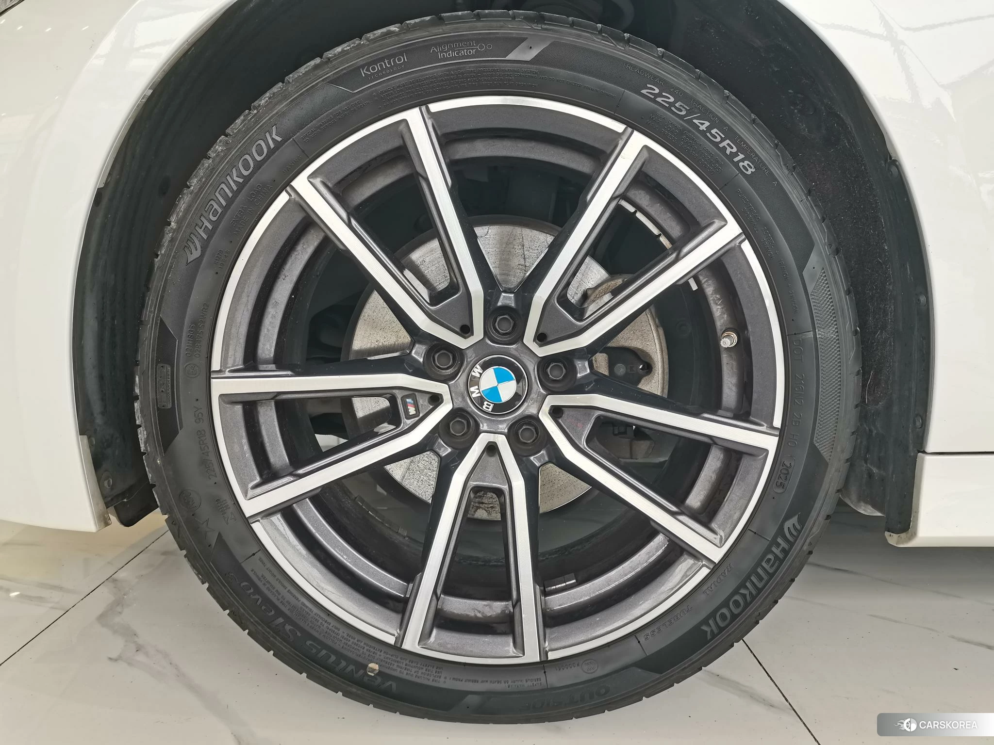 BMW 3 series 2022 Белый из Китая, фото 2