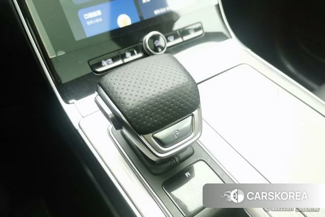 Roewe RX5 2025 Белый из Китая, фото 2