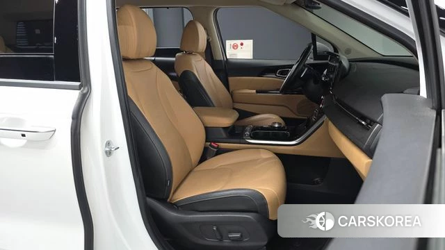 Kia Carnival 4th generation 2022 Белый из Кореи, фото 2