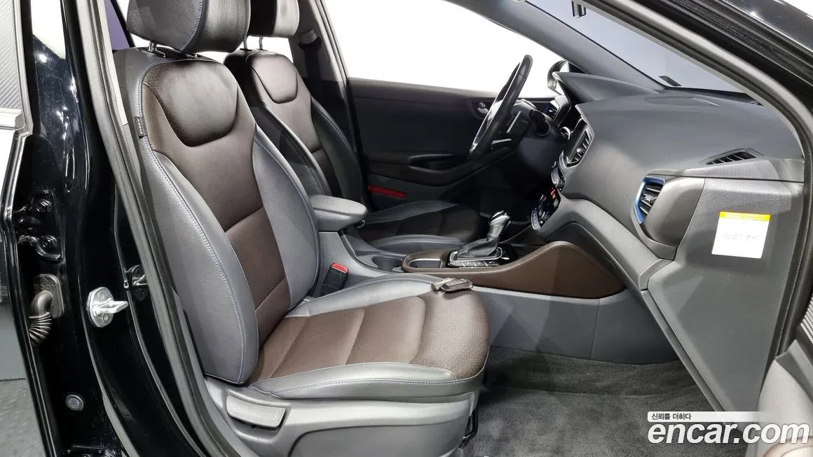 Hyundai Ionic Hybrid 2018 из Кореи, фото 2