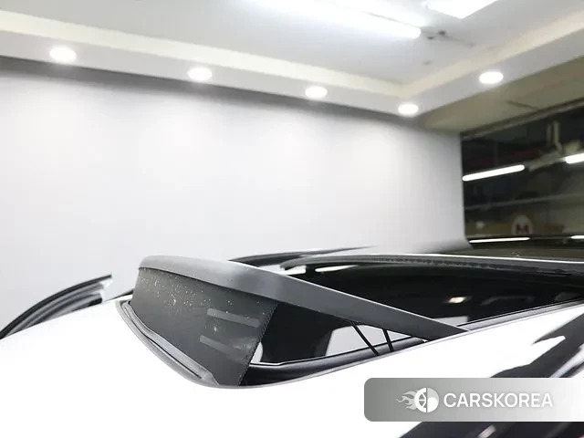 BMW X7 (G07) 2024 Белый из Кореи, фото 2