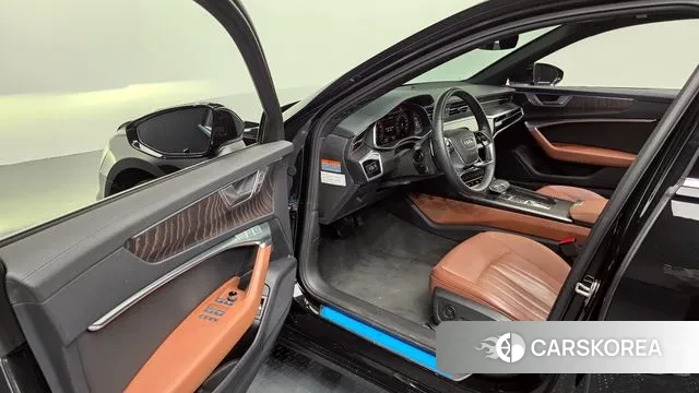 Audi A6 (C8) 2021 Черный из Кореи, фото 2