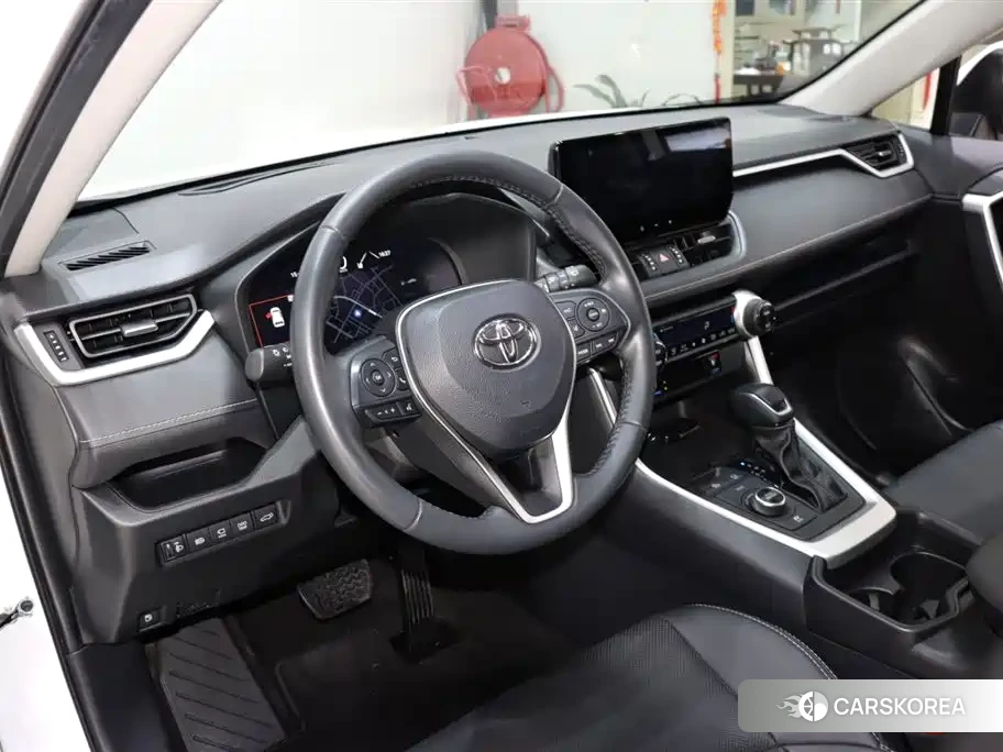 Toyota Wildlander 2023 Белый из Китая, фото 2