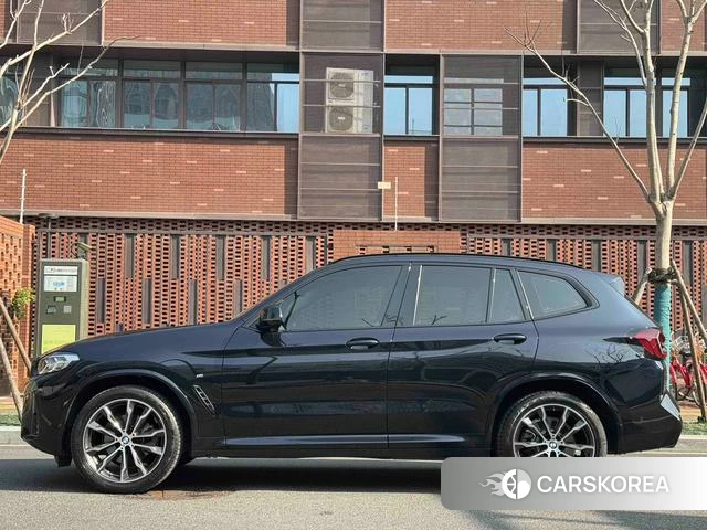 BMW X3 2024 Черный из Китая, фото 2