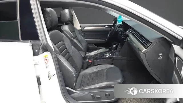 Volkswagen Arteon 2019 Белый из Кореи, фото 2