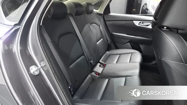 Kia The New K3 2nd generation 2021 Серый из Кореи, фото 2