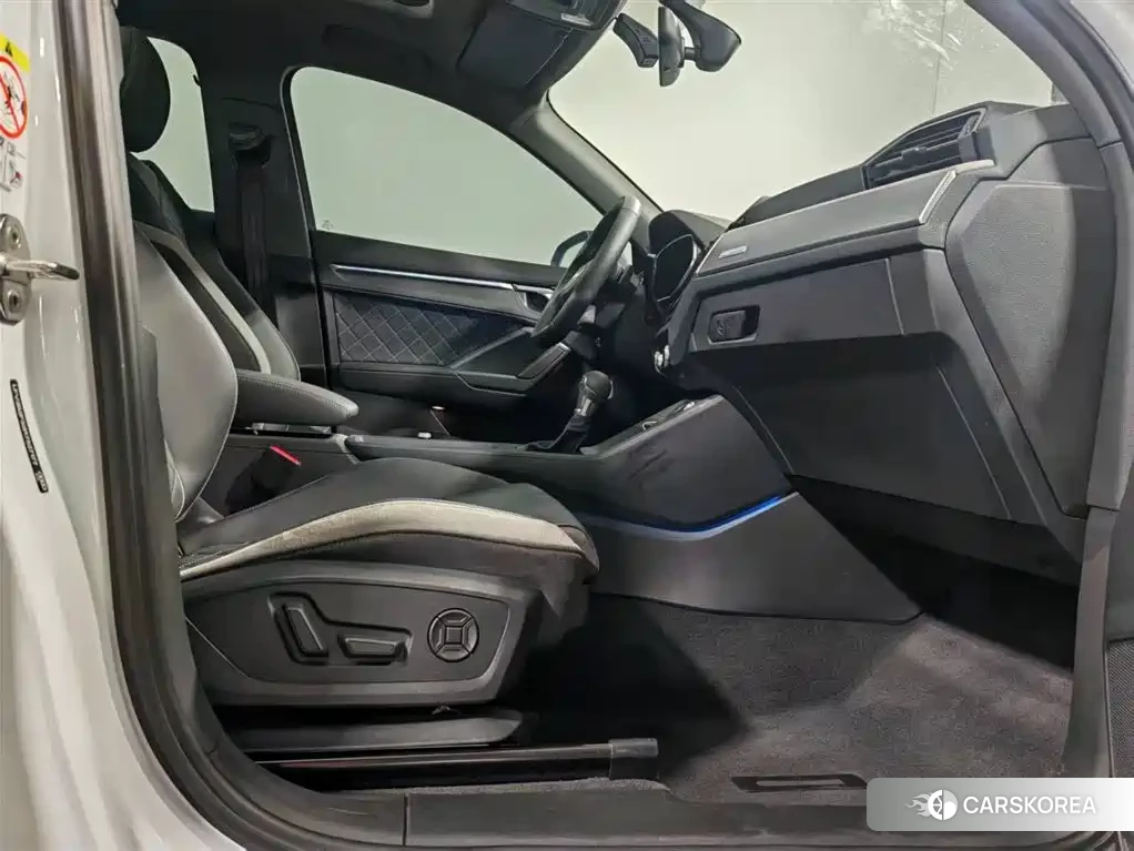 Audi Q3 2025 Белый из Китая, фото 2