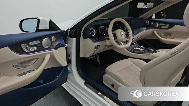 Mercedes-Benz E-Class W213 2023 Белый из Кореи, фото 2