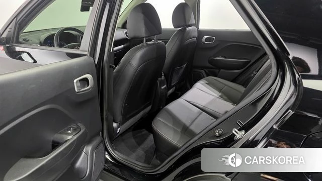 Hyundai Venue 2022 Черный из Кореи, фото 2