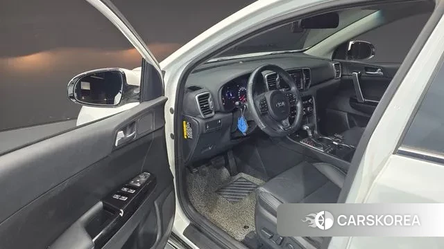 Kia Sportage 4th Generation 2018 Белый из Кореи, фото 2