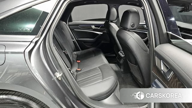 Audi A6 (C8) 2020 Серый из Кореи, фото 2