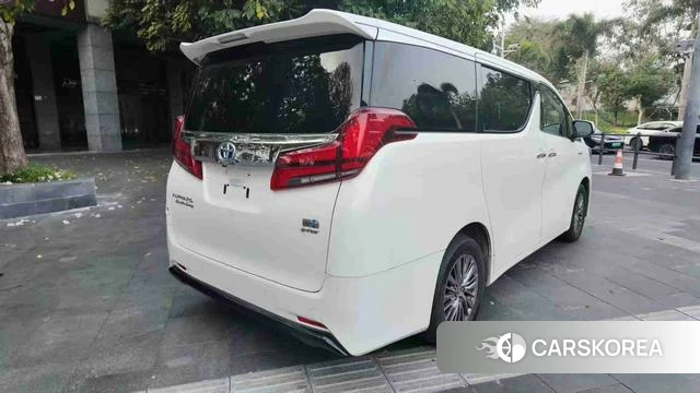 Toyota Elfa 2022 Белый из Китая, фото 2