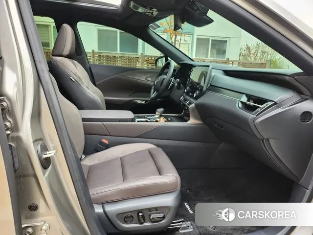 Lexus RX350h 5th generation 2023 Серый из Кореи, фото 2