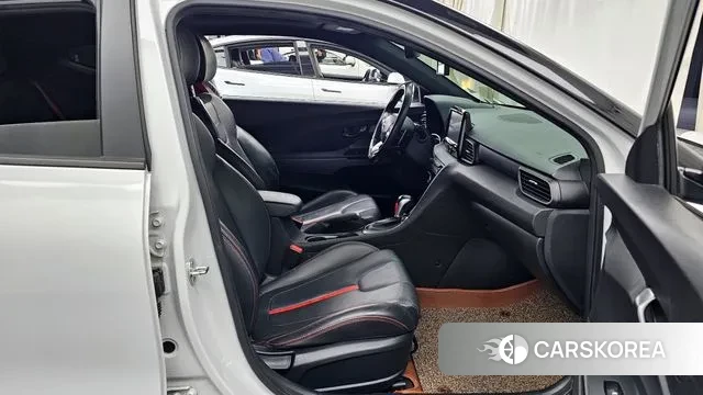 Hyundai Veloster (JS) 2019 Белый из Кореи, фото 2