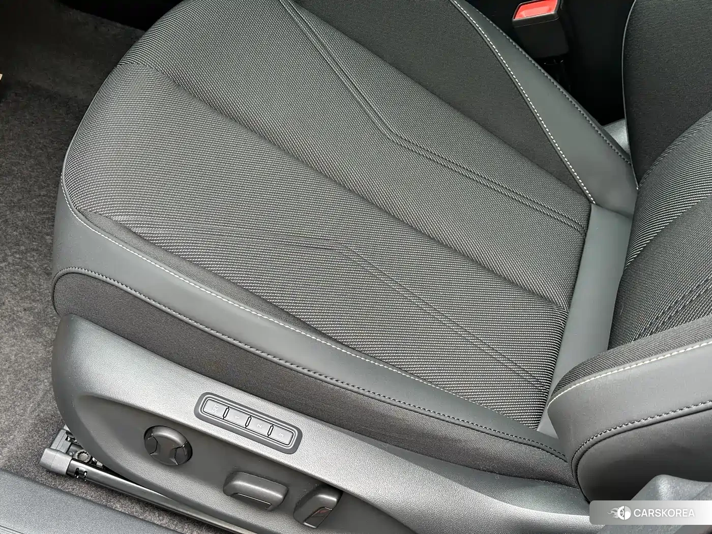 Volkswagen ID. UNYX 2026 Silver/gray из Китая, фото 2