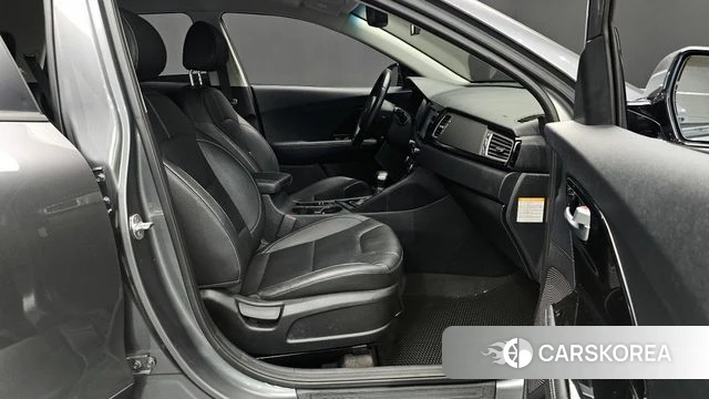 Kia Niro 2018 Серый из Кореи, фото 2