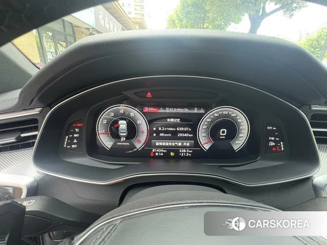 Audi A6L 2023 Черный из Китая, фото 2