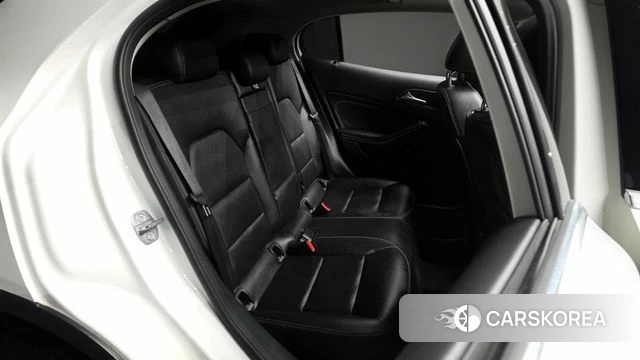 Mercedes-Benz GLA-Class X156 2018 Белый из Кореи, фото 2