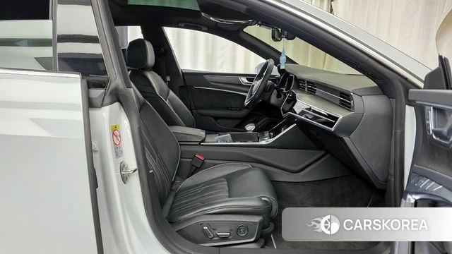 Audi A7 (4K) 2021 Белый из Кореи, фото 2