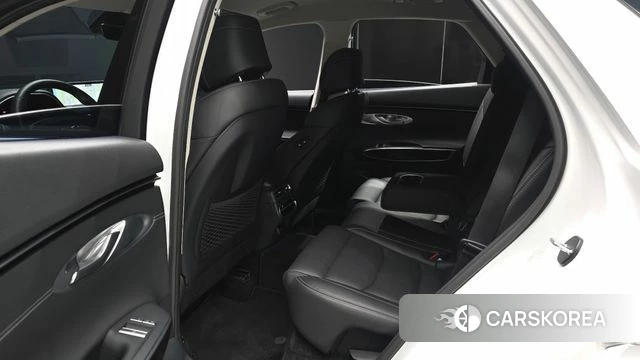 Genesis GV70 2022 Белый из Кореи, фото 2