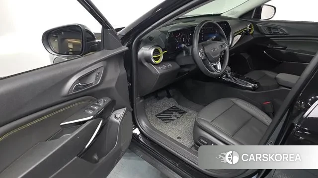 Chevrolet (GM Daewoo) Trax Crossover 2024 Черный из Кореи, фото 2