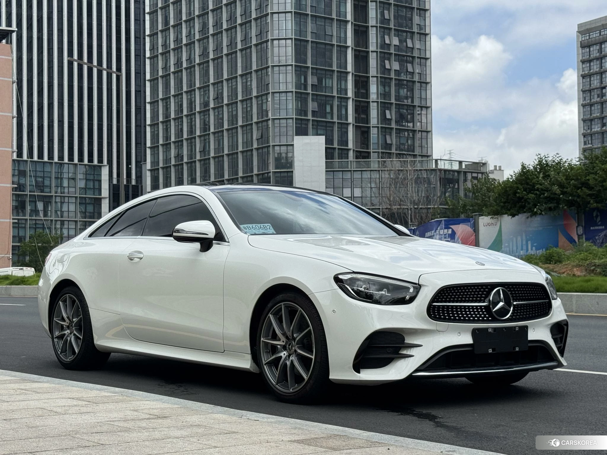 Mercedes-Benz E-class (imported) 2019 Белый из Китая, фото 2