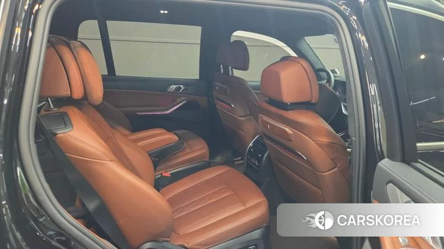 BMW X7 (G07) 2023 Черный из Кореи, фото 2