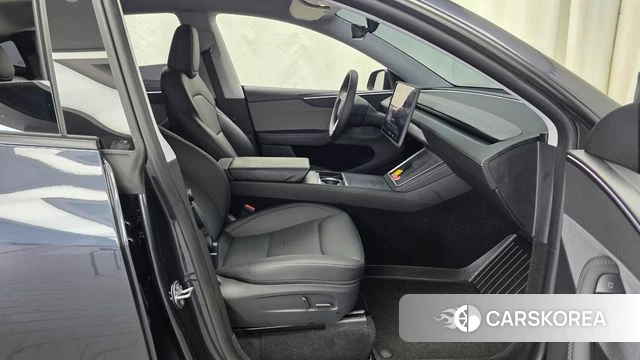 Tesla Model Y 2025 Серый из Кореи, фото 2