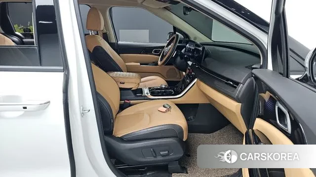Kia Carnival 4th generation 2023 Белый из Кореи, фото 2