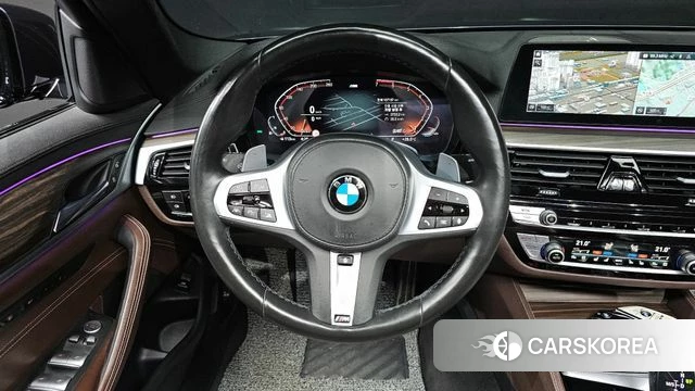 BMW 5 Series (G30) 2019 Черный из Кореи, фото 2