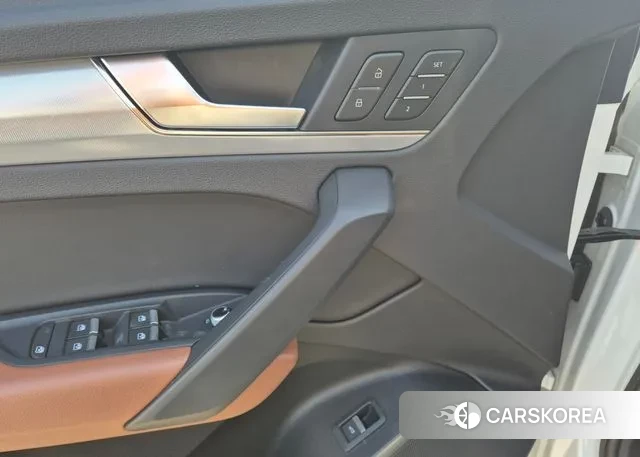 Audi Q5 (FY) 2021 Белый из Кореи, фото 2