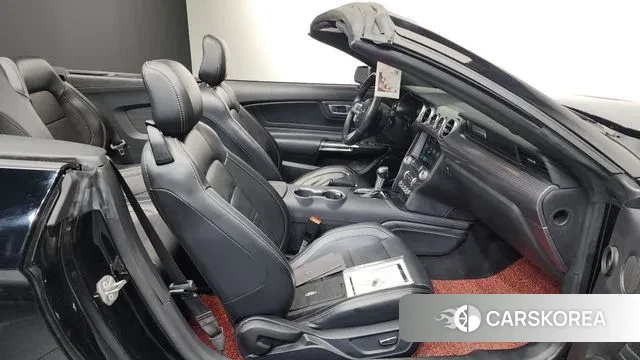 Ford Mustang 2019 Черный из Кореи, фото 2