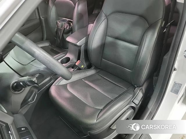 Hyundai Avante AD 2018 Белый из Кореи, фото 2