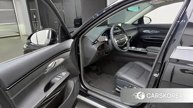 Genesis GV70 2021 Черный из Кореи, фото 2