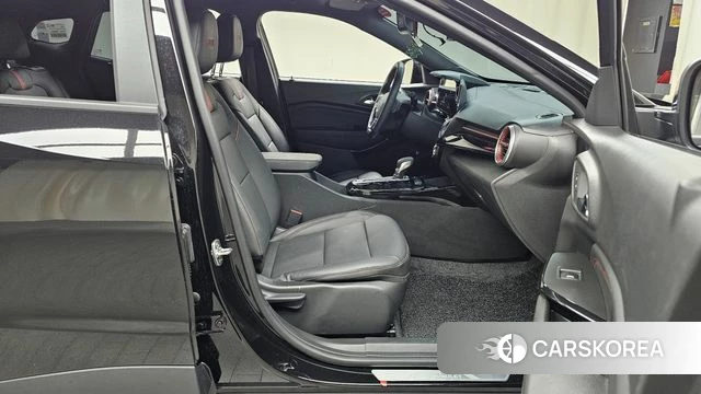 Chevrolet (GM Daewoo) Trax Crossover 2023 Черный из Кореи, фото 2