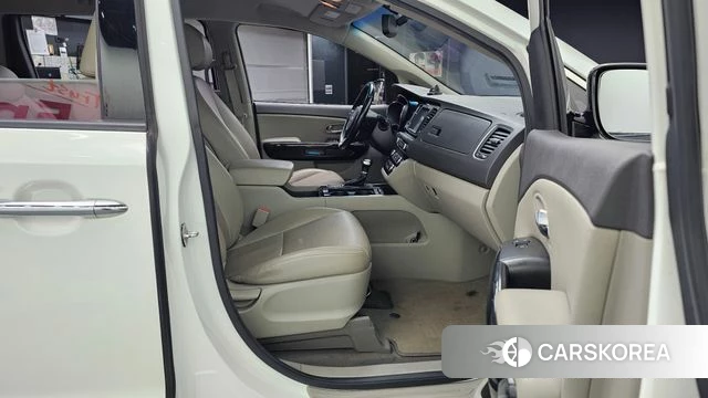 Kia All New Carnival 2018 Белый из Кореи, фото 2