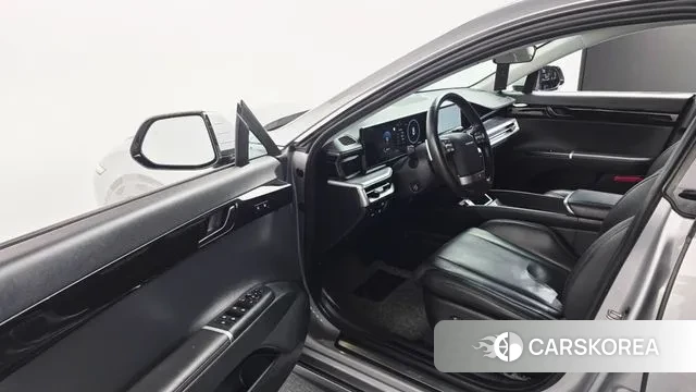 Hyundai Grandeur (GN7) 2023 Серебристо-серый из Кореи, фото 2