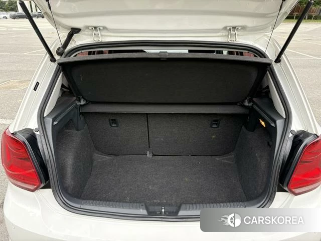 Volkswagen Polo 2018 Белый из Китая, фото 2