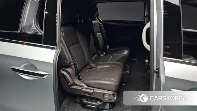 Honda Odyssey 2020 Серебристо-серый из Кореи, фото 2