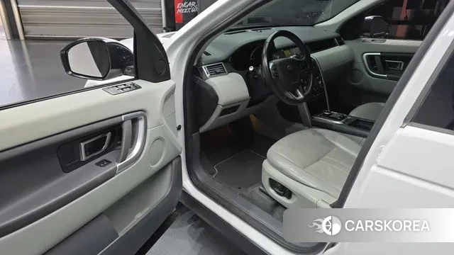 Land Rover Discovery Sports 2018 Белый из Кореи, фото 2