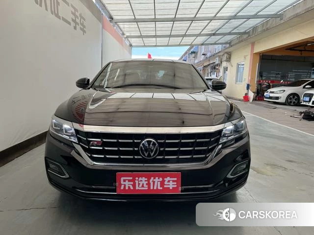 Volkswagen Passat 2021 Черный из Китая, фото 2