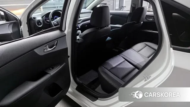 Kia The New K3 2nd generation 2021 Белый из Кореи, фото 2