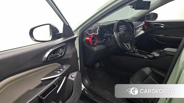 Chevrolet (GM Daewoo) Trax Crossover 2023 Светло-зеленый из Кореи, фото 2