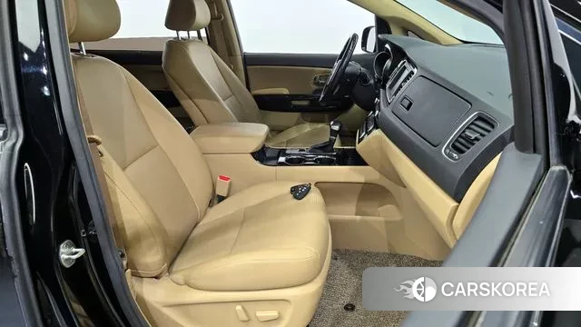 Kia The New Carnival 2018 Черный из Кореи, фото 2