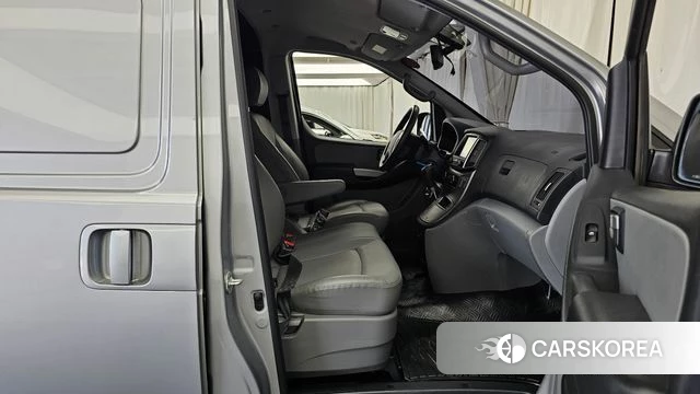 Hyundai The New Grand Starex 2019 Серебряный из Кореи, фото 2