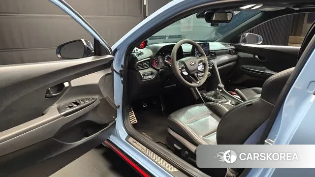 Hyundai Veloster (JS) 2020 Светло-серебряный цвет из Кореи, фото 2