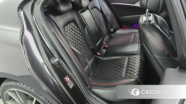 Genesis G70 2018 Черный из Кореи, фото 2
