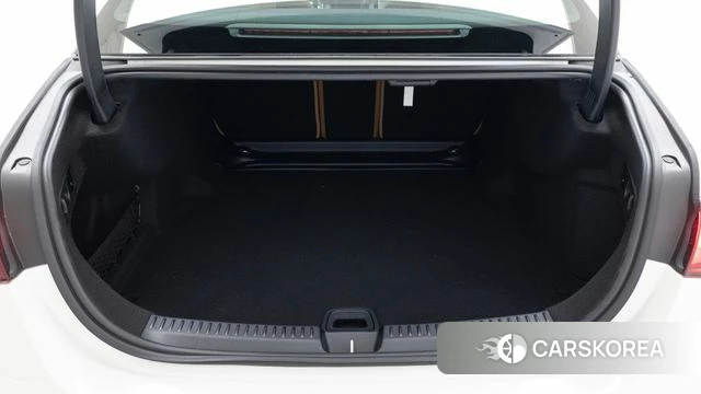 Mercedes-Benz E-Class W214 2025 Белый из Кореи, фото 2